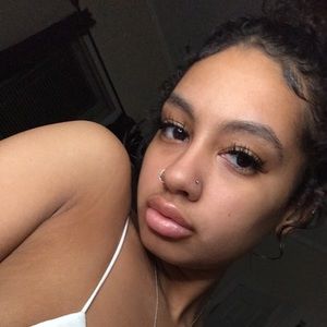 Meet your Posher, Amberley